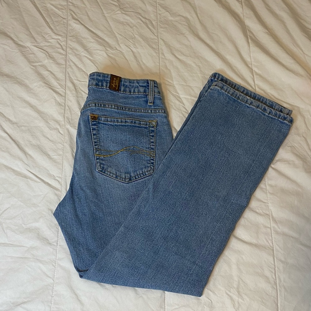 Aura Low Rise Jeans